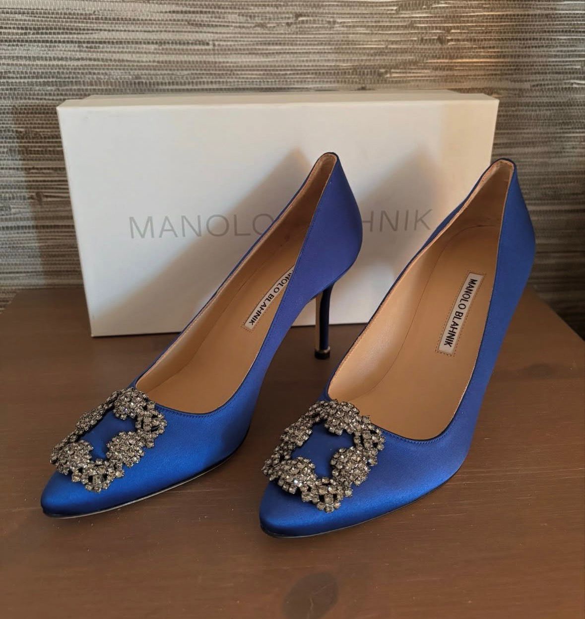 Manolo Blahnik Shoes The Clothes Hanger